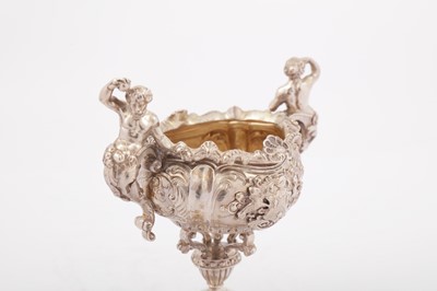 Lot 588 - A cased Victorian sterling silver standing salt and spoon, London 1893 by Carrington & Co