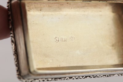 Lot 11 - A William IV sterling silver snuff box, Birmingham 1836 Edward Smith