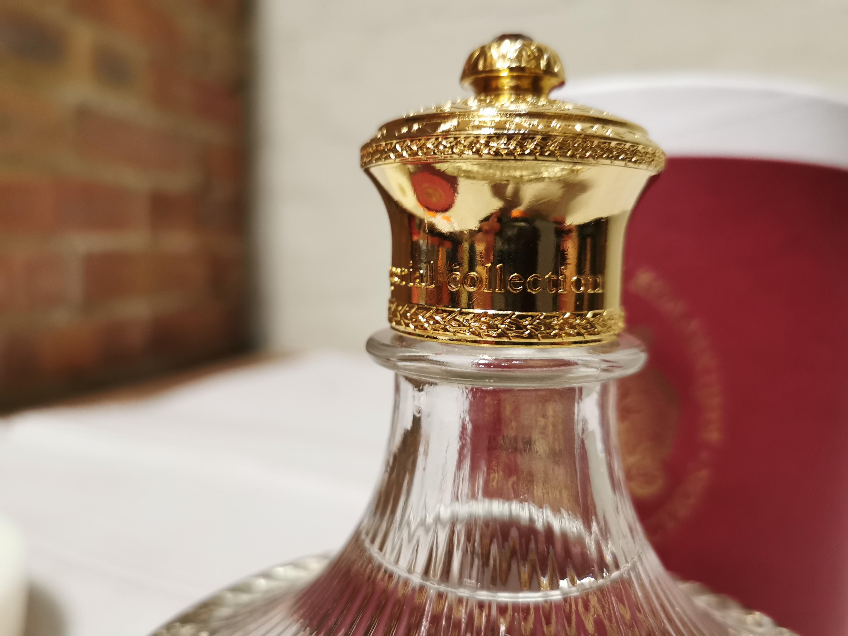 Lot 719 - Imperial Collection Edition Faberge Egg