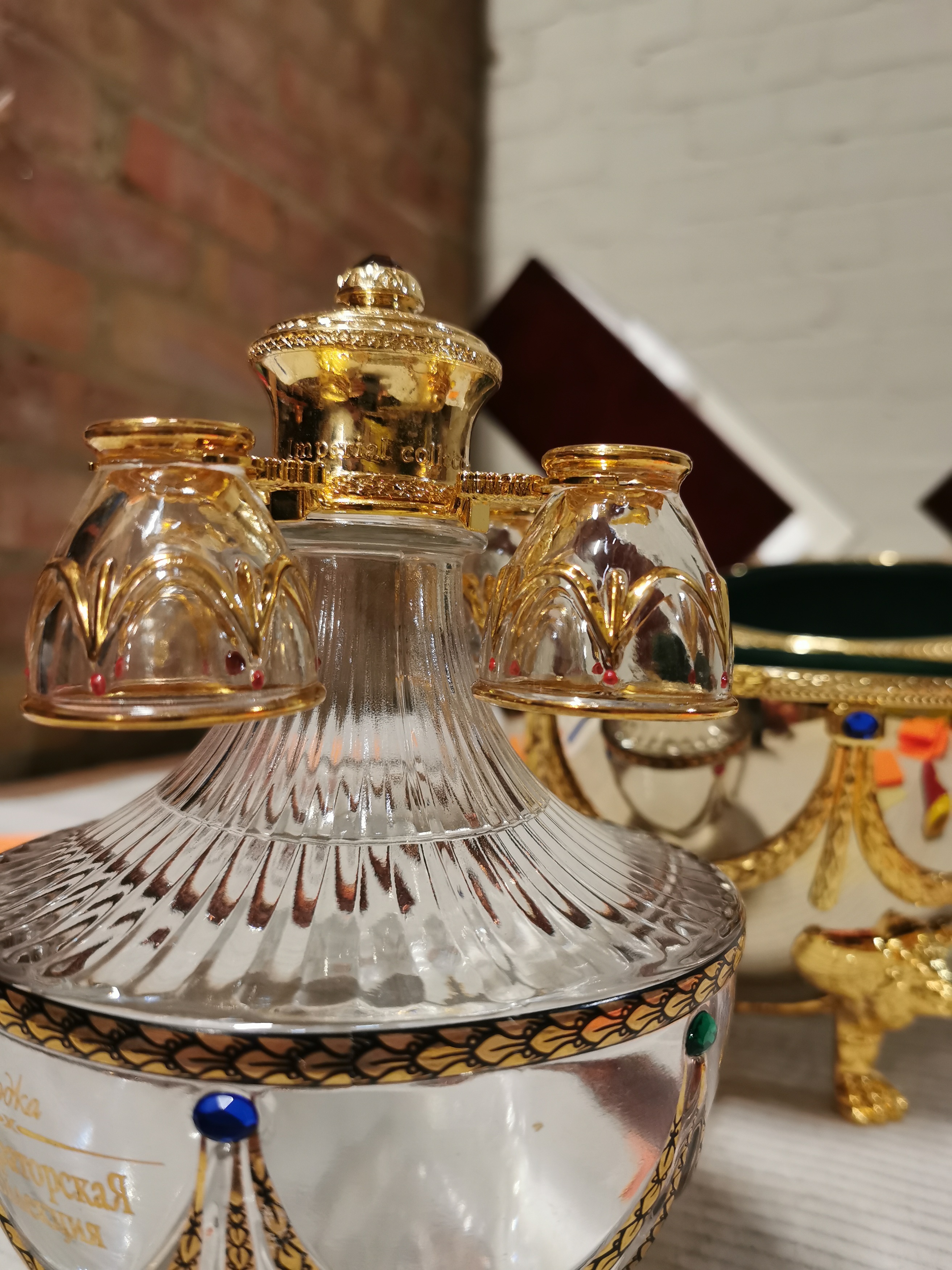 Lot 719 - Imperial Collection Edition Faberge Egg