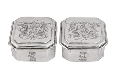 Lot 706 - An assembled pair of Charles II / William and Mary sterling silver toilet boxes, London 1683/91 by Anthony Nelme