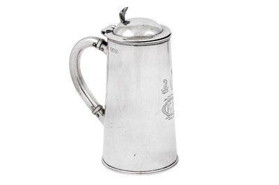 Lot 589 - A Victorian sterling silver shaving jug, London 1899 by Robert Pringle & Sons