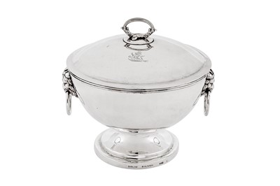 Lot 138 - An early 19th century Indian Colonial silver tureen, Madras, circa 1810 by Robert Gordon II (active 1802-1818)