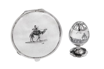 Lot 330 - A mid-20th century Iraqi silver, filigree and niello compact, Basra or Omara circa 1950 signed Mansour