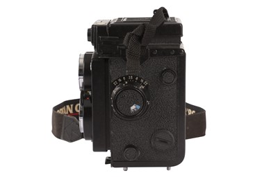 Lot 132 - A Yashica Mat-124 G TLR Camera