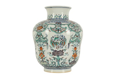 Lot 825 - A CHINESE DOUCAI VASE.