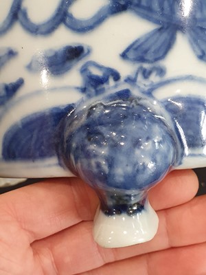 Lot 225 - A CHINESE BLUE AND WHITE TRIPOD 'DRAGON' INCENSE BURNER.