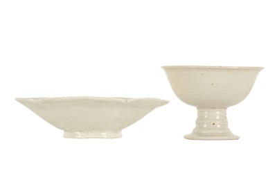 Lot 372 - A CHINESE DING FOLIATE DISH AND A STEM BOWL.