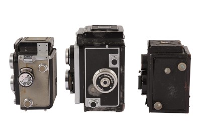Lot 133 - A Selection of TLR Cameras