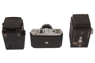 Lot 120 - 3 6x6 Cameras