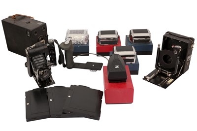 Lot 226 - A Selection of Boxed Zenza Bronica Accessories