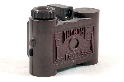 Lot 289 - Rare GOMZ Liliput Brown Sub-Miniature Bakelite Camera.