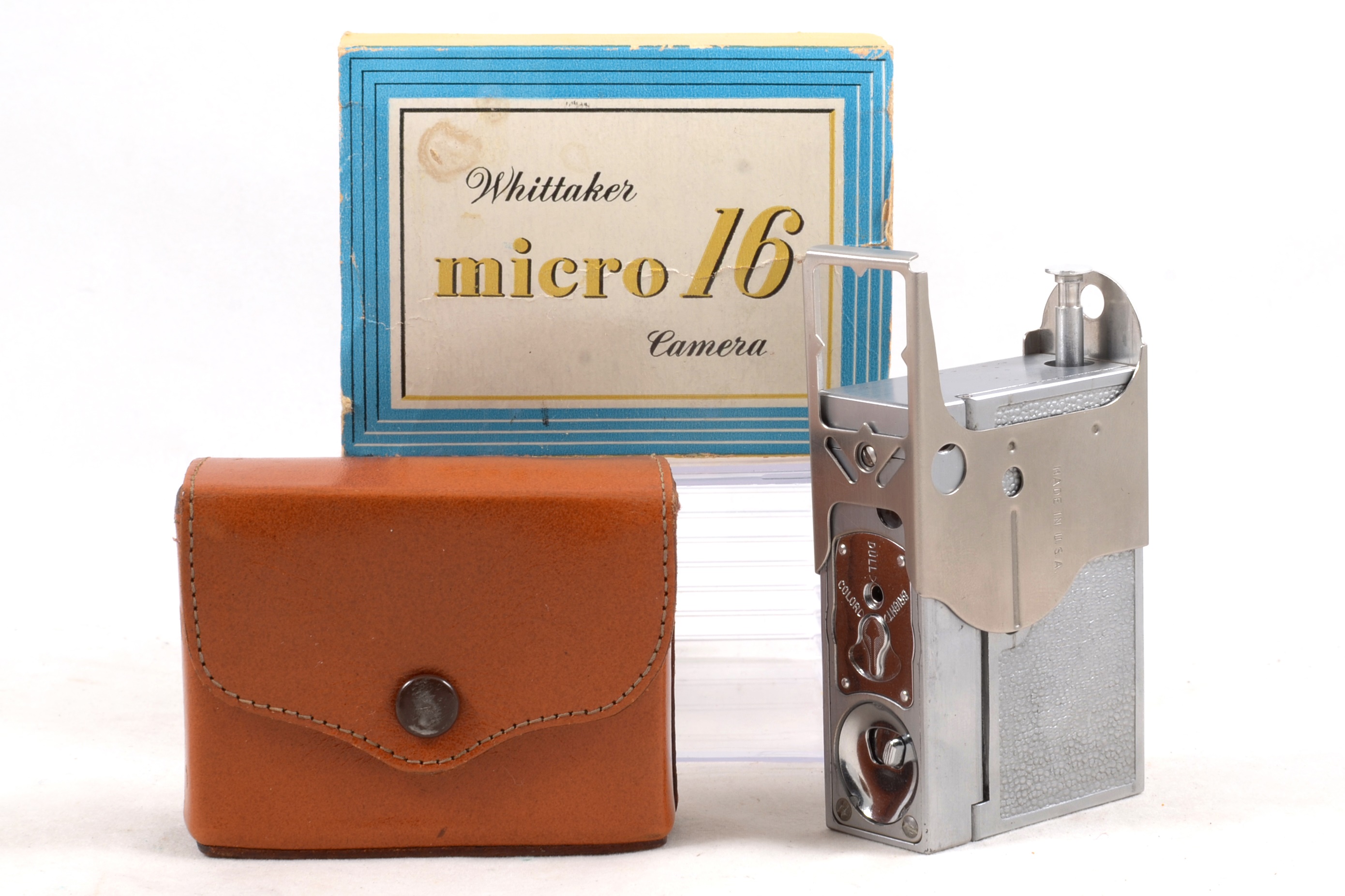 Lot 293 - Whittaker Micro 16 with Rare Finder & a Clic