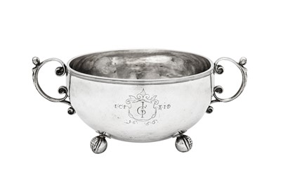 Lot 460 - A mid-17th century Norwegian silver twin handled bowl, Trondheim dated 1656 by Erich Olsen (active circa 1656-1672)