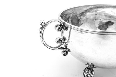 Lot 460 - A mid-17th century Norwegian silver twin handled bowl, Trondheim dated 1656 by Erich Olsen (active circa 1656-1672)