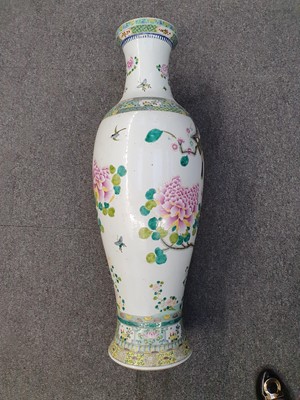 Lot 284 - A PAIR OF VERY LARGE FAMILLE ROSE 'BIRDS AND FLOWERS' VASES.