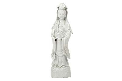 Lot 658 - A CHINESE BLANC DE CHINE FIGURE OF GUANYIN, 18/19TH CENTURY