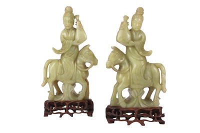 Lot 638 - A PAIR OF CHINESE GREEN SOAPSTONE FIGURES OF MUSICIANS, 20TH CENTURY