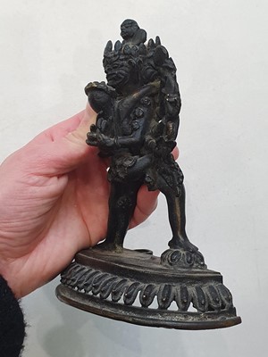 Lot 883 - A CHINESE BRONZE FIGURE OF A LADY.