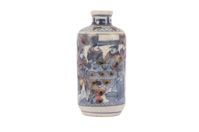 Lot 710 - A LARGE CHINESE BLUE AND WHITE AND UNDERGLAZE RED SNUFF BOTTLE.