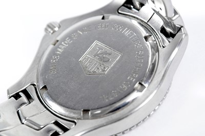 Lot 90 - TAG HEUER