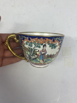 Lot 901 - A CHINESE PAINTED ENAMEL TEA SET.