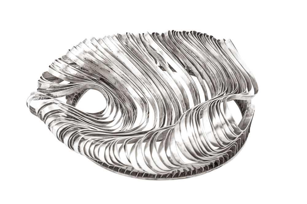 Lot 351 - An early 21st century contemporary silver Lamella bowl, by Sidsel Dorph-Jensen