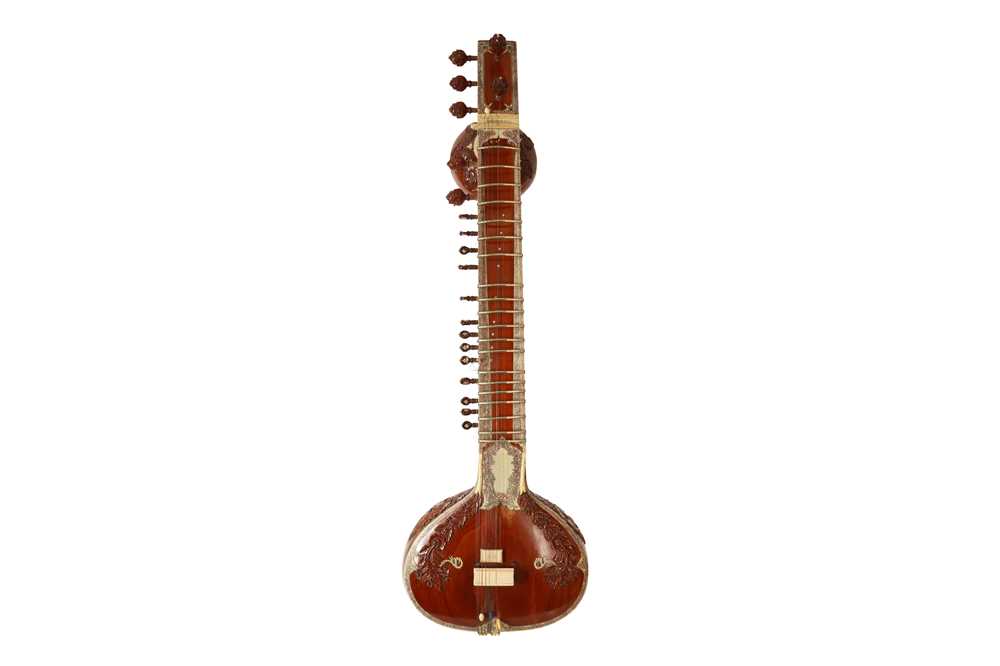 Lot 746 AN ENSEMBLE OF SOUTH ASIAN INSTRUMENTS FROM   161950 1 Medium 