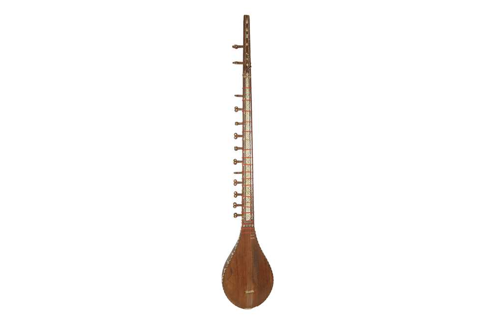 Lot 747 - AN ENSEMBLE OF SOUTH ASIAN INSTRUMENTS FROM