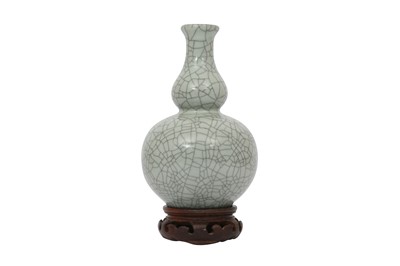 Lot 656 - A CHINESE CRACKLE-GLAZED DOUBLE GOURD VASE.