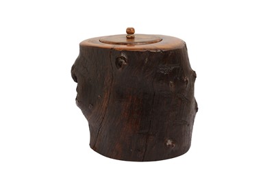 Lot 92 - A NATURALISTIC FRUITWOOD TOBACCO OR BISCUIT JAR, LATE 19TH/20TH CENTURY
