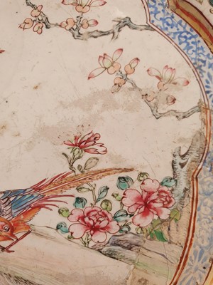 Lot 116 - A CHINESE FAMILLE ROSE CANTON ENAMEL OCTALOBED TRAY.