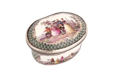 Lot 100 - A mid-18th century German porcelain snuff box, circa 1760