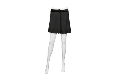 Lot 426 - Dolce & Gabbana Lace Trim Wrap Mini Skirt - Size 40
