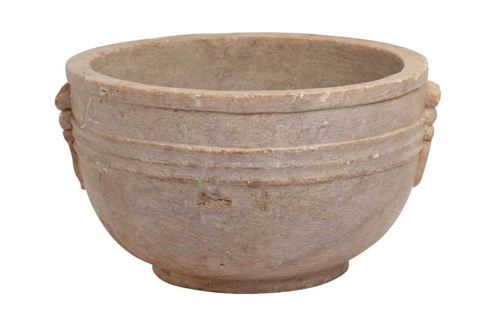 Lot 603 - AN ALABASTER BOWL, IN THE INDIAN TASTE