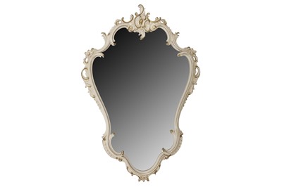 Lot 339 - A WHITE PAINTED AND PARCEL GILT CARTOUCHE FORM MIRROR, MID/LATE 20TH CENTURY
