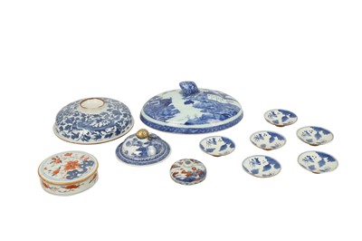 Lot 435 - ELEVEN CHINESE PORCELAIN COVERS.