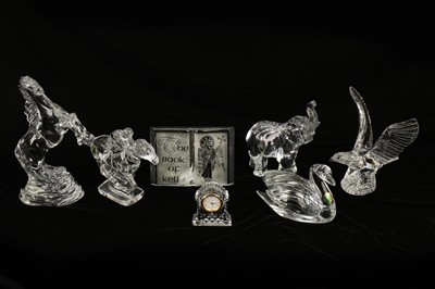 Lot 552 - A WATERFORD CRYSTAL GLASS MODEL OF AN ELEPHANT, LATE 20TH CENTURY