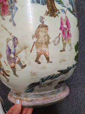 Lot 262 - A MASSIVE CHINESE FAMILLE ROSE VASE.