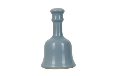 Lot 1064 - A CHINESE CLAIR-DE-LUNE GLAZED MALLET VASE.