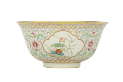 Lot 725 - A CHINESE FAMILLE ROSE 'FLOWERS' BOWL.