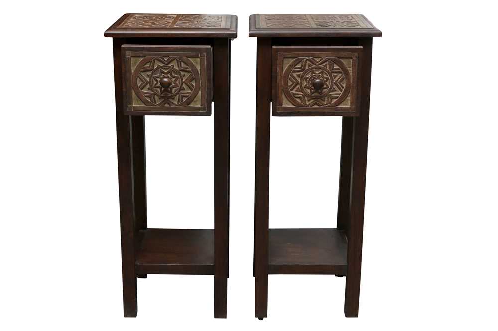 Lot 158 - A PAIR OF CONTEMPORARY BEDSIDE TABLES