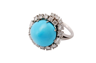 Lot 41 - A turquoise and diamond cluster ring