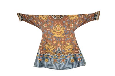 Lot 289 - A CHINESE CHESTNUT-GROUND EMBROIDERED 'DRAGON' ROBE.
