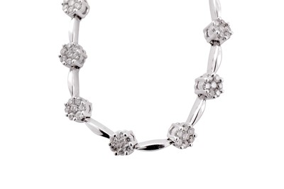 Lot 46 - A diamond flowerhead bracelet