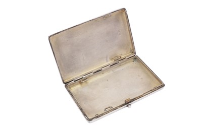 Lot 188 - A Nicholas II early 20th century Russian 84 zolotnik silver cigarette case, Moscow 1908-26 by HБ in a triangle