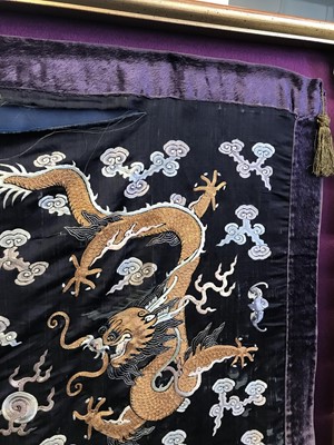 Lot 383 - A CHINESE EMBROIDERED 'DRAGON' CUSHION COVER.