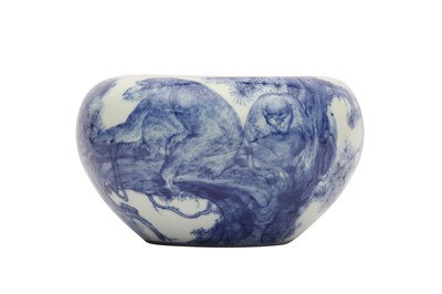 Lot 303 - A CHINESE BLUE AND WHITE 'PRIMATES' WASHER.