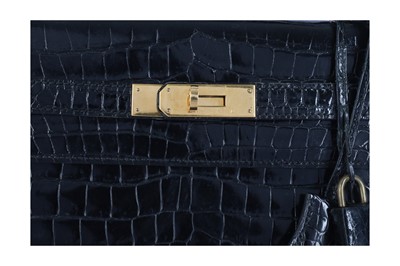 Lot 420 - λ Hermes Black Shiny Crocodile Kelly Sellier 32