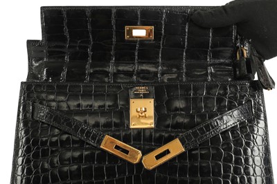 Lot 420 - λ Hermes Black Shiny Crocodile Kelly Sellier 32